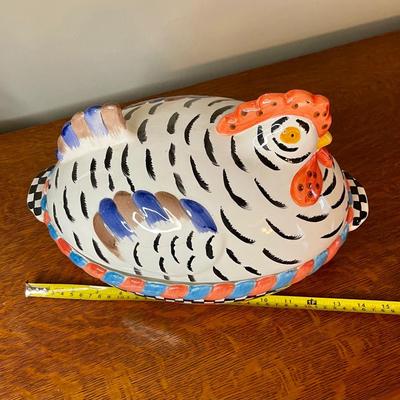 Ceramic covered chicken dish/bowl