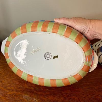 Ceramic covered chicken dish/bowl