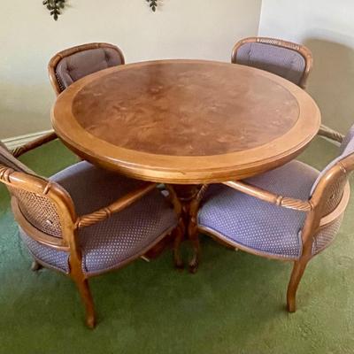 Round Table and 4 Chairs