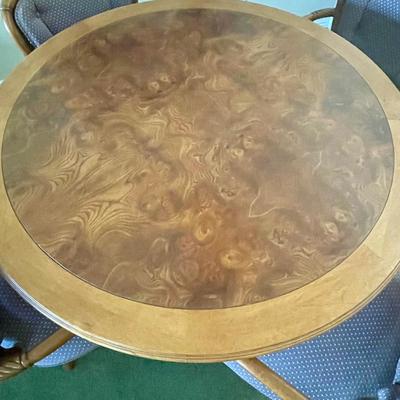 Round Table and 4 Chairs