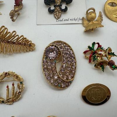 Collection of Brooches (57)