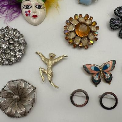 Collection of Brooches (57)