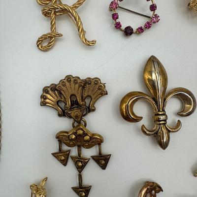 Collection of Brooches (57)