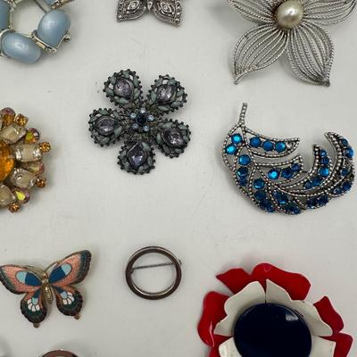 Collection of Brooches (57)