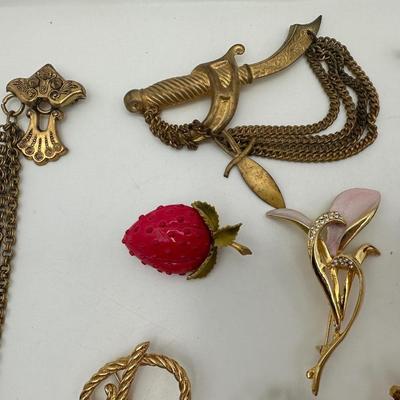 Collection of Brooches (57)