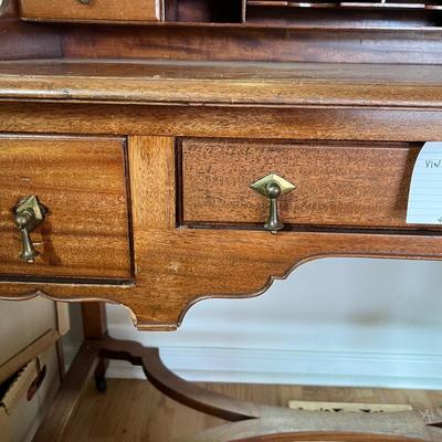 Vintage Wooden Writing Desk (LR-MG)