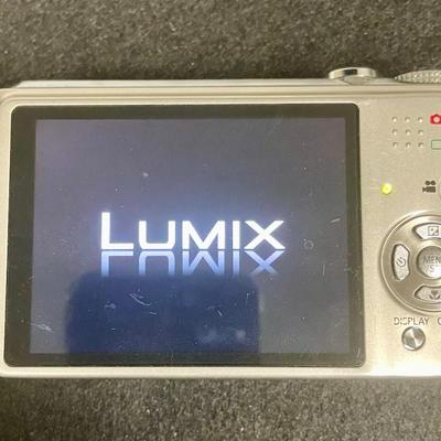 Panasonic 12x LUMIX Digital Camera Kit