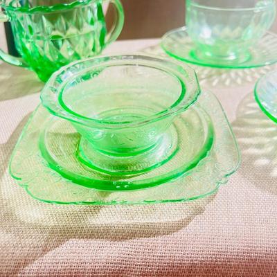 Green Glass Vintage Uranium Glass Set 8 Items
