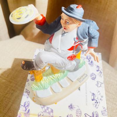 Norman Rockwell Porcelain Figurine & 2 Pie Recipe Books