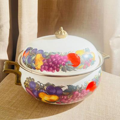 Cornucopia Vintage Dutch Oven Pot with Lid New