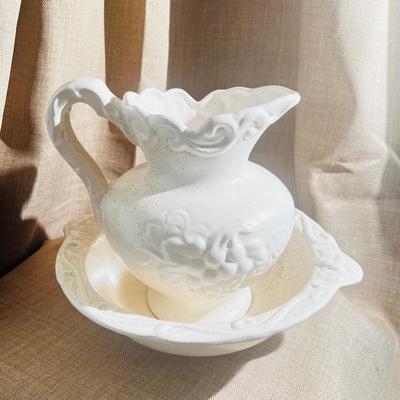 California Calif Pottery USA Grape White Pitcher & Basin Bowl Vintage