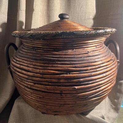 Vintage Pencil Reed Coiled Low Lid Basket Large