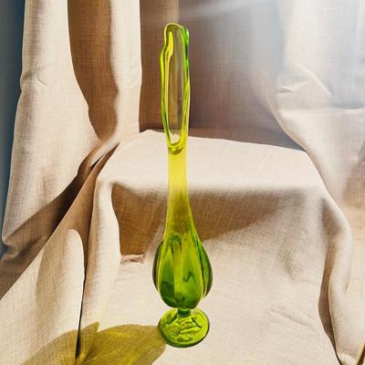 Viking Epic Line MCM Swung 6 Petal Green Vase 17" Tall