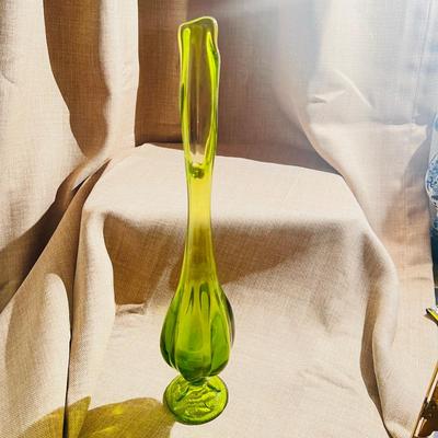 Viking Epic Line MCM Swung 6 Petal Green Vase 17" Tall