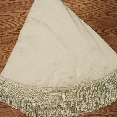 Full Circle Christmas Tree Skirt Ivory Damask Lined and Padded