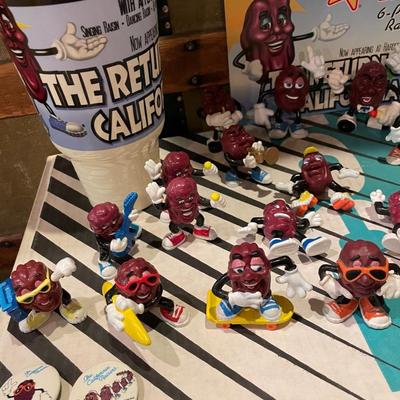 California Raisin figurines