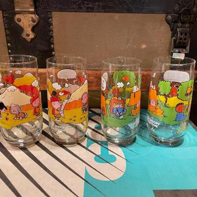 Snoopy glasses