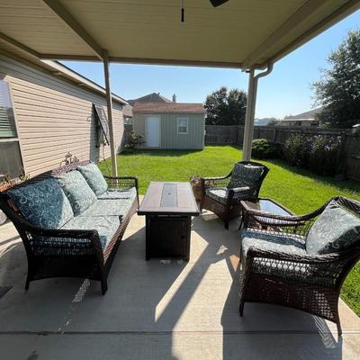 LA-Z-BOY ~ All Weather Wicker 5 Piece Outdoor Set ~ Fire Pit ~ *Read Details