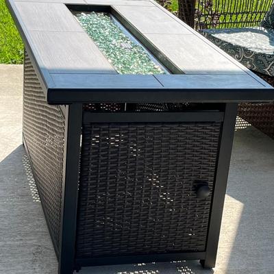 LA-Z-BOY ~ All Weather Wicker 5 Piece Outdoor Set ~ Fire Pit ~ *Read Details