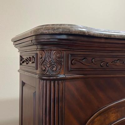 AICO ~ MICHEAL AMINI ~ Inlaid Marble Top Bar