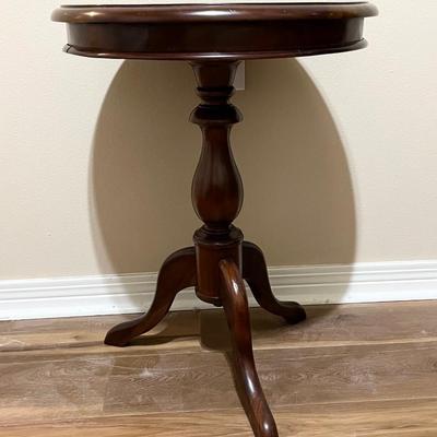 26” Tall Mahogany Pedestal Side Table