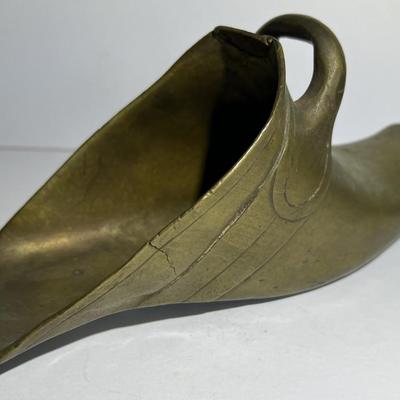 Antique Scarce 19th Century Brass/Bronze Horse Riding Shoe Stirrup 9" Long in Good Preowned Condition as Pictured.
