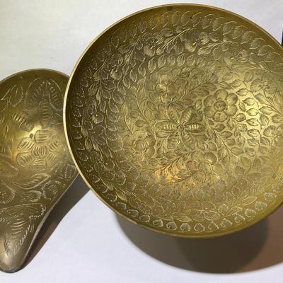 2-Vintage/Antique Brass Hand Etched Made in India Bowls Heavy Gauge Brass in Good Preowned Condition.