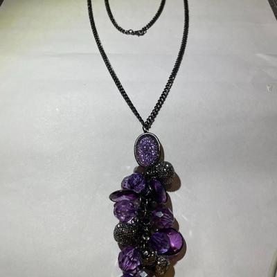 VINTAGE Whiting & Davis Fashion Designer Unusual 30" Necklace w/Grape Like Pendant in Good Preowned Condition as Pictured.