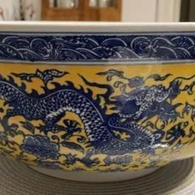Very Heavy Kangxi Mark Dragon Bowl 15.25" Diameter in VG Preowned Condition with NO Damages from an Estate as Pictured. Very Heavy...