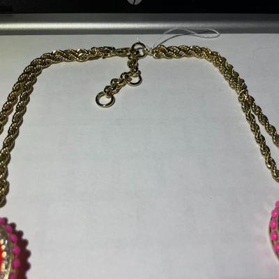 Banana Republic Adjustable Statement Fashion Necklace in New Never Worn Condition.