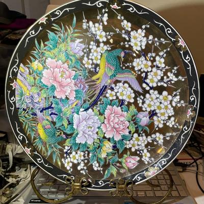 Vintage Heritage Mint Japan Ming Dynasty Themed 14" Charger Plate in Good Preowned Condition.