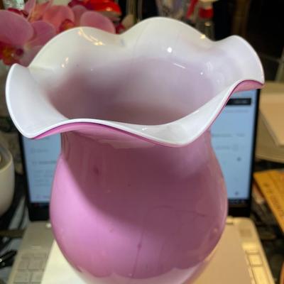 Vintage Mid-Century Modern Italian Stelvia Opalina Hand Blown Art Glass Vase 12.75" Tall in Good Condition as Pic'd.