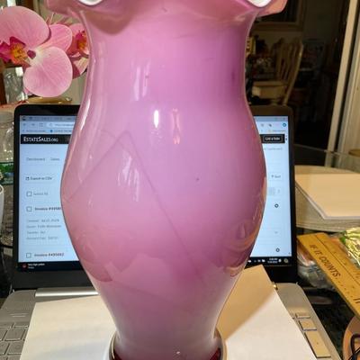 Vintage Mid-Century Modern Italian Stelvia Opalina Hand Blown Art Glass Vase 12.75" Tall in Good Condition as Pic'd.