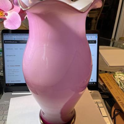 Vintage Mid-Century Modern Italian Stelvia Opalina Hand Blown Art Glass Vase 12.75" Tall in Good Condition as Pic'd.