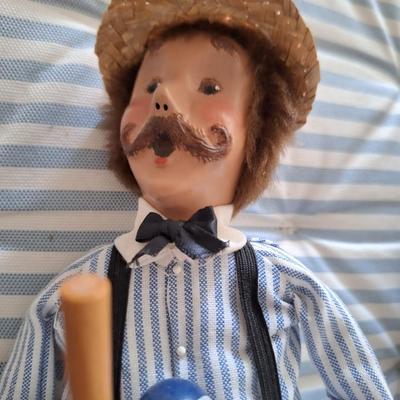 1999 Family Croquet Player Man