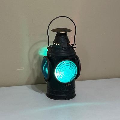 DRESSEL ~ Arlington ~ Lighted Railroad Lantern ~ *Read Details