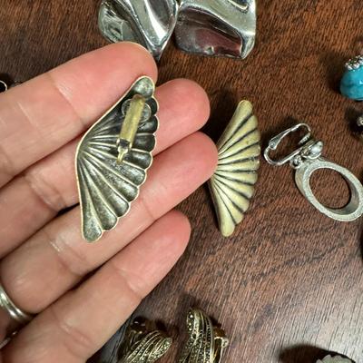 40 Fashion Clip Earrings (LR-TF)