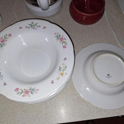 7 Pflatzgraff "Meadow Lane" Bowls