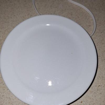 4 Plain White Plates