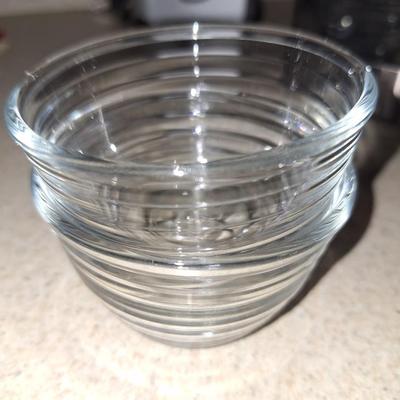 2 glasses custard cups