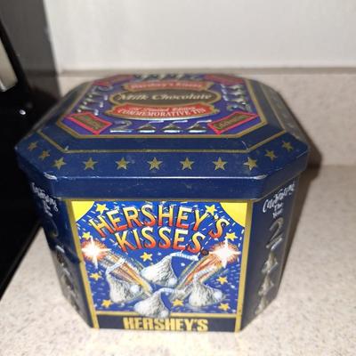 Herhseys Limited Edition Tin
