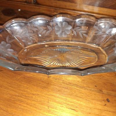 Etched serving dish