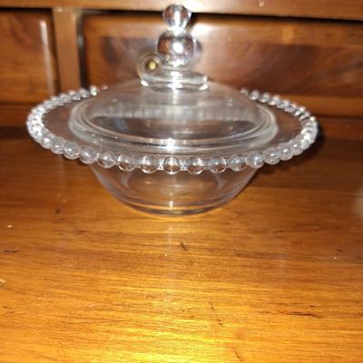 Glass cheese/ butter dish w/ lid