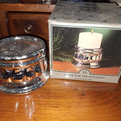 Pillar candle holder in box