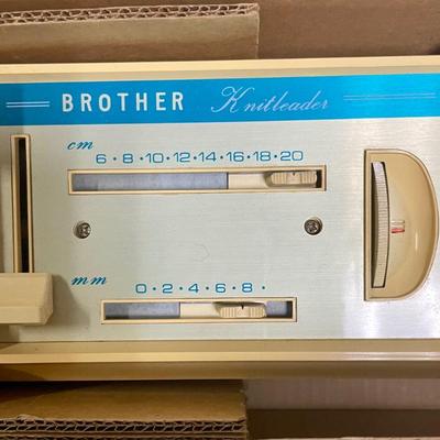 Vintage 1977 Brother Knitting Machine Knit Leader KL 112 Japan Knitter - Local pickup only