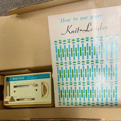 Vintage 1977 Brother Knitting Machine Knit Leader KL 112 Japan Knitter - Local pickup only