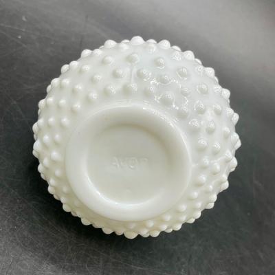 Vintage AVON White Hobnail Milk Glass Cruet Bath Oil Perfume Bottle With Stopper
