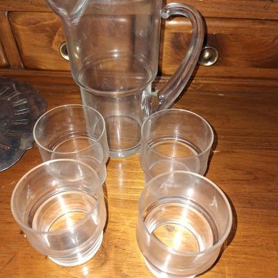 Pitcher w/ 4 glasses