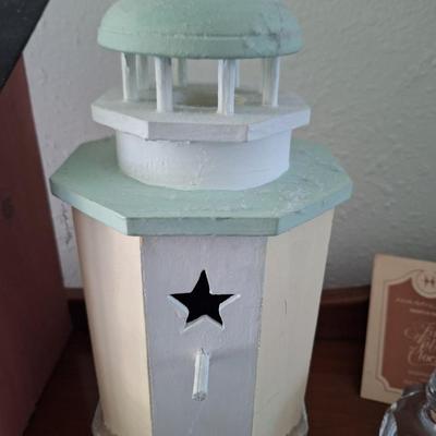Lighthouse birdhouse