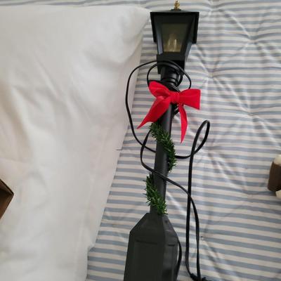 Byers Choice Light post